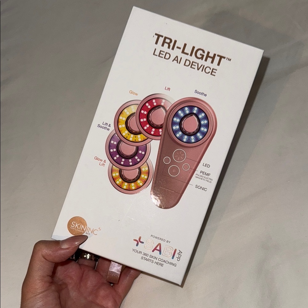 Skin Inc Tri-Light LED AI Device